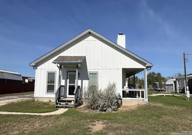 3rd image of 135 May, Pleasanton, TX 78064 | MLS# 1928944