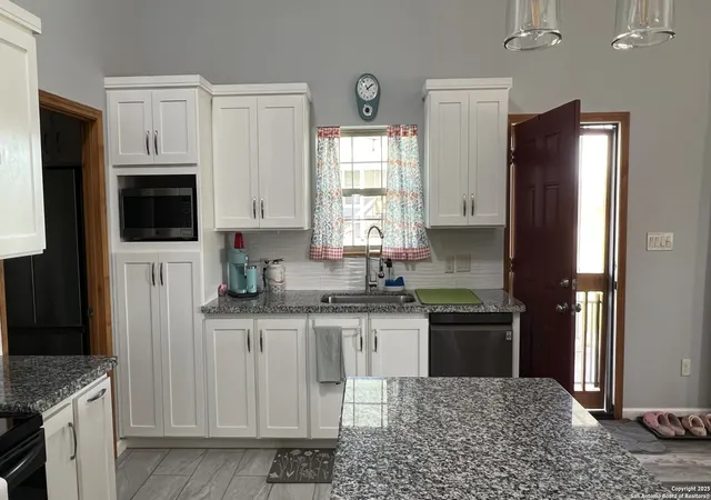 4th image of 135 May, Pleasanton, TX 78064 | MLS# 1928944