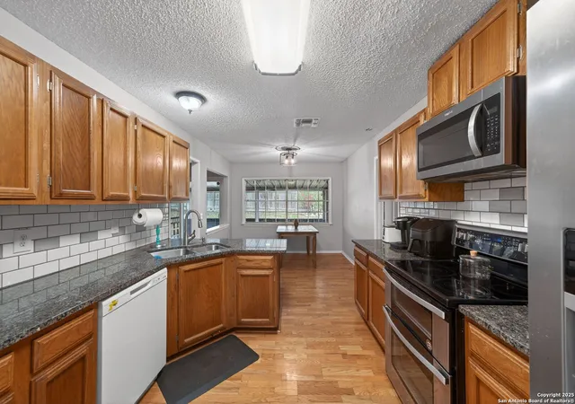Photo 3 of Single family home for sale at 6007 Lonesome Pine, San Antonio, TX 78247 | MLS# 1928979 | Listing updated on 2026-04-09