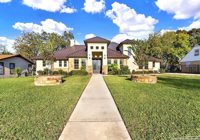 1st image of 1309 E, Floresville, TX 78114 | MLS# 1928996