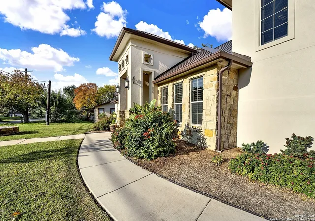 5th image of 1309 E, Floresville, TX 78114 | MLS# 1928996