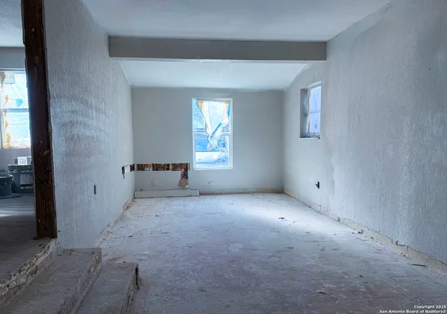 Photo 3 of Single family home for sale at 827 Clower, San Antonio, TX 78212 | MLS# 1929013 | Listing updated on 2026-02-28