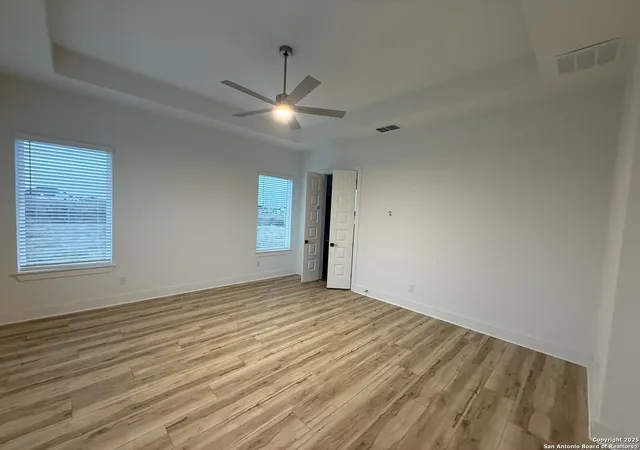 Photo 4 of Sale Pending at 525 Lago Landing, San Antonio, TX 78263 | MLS# 1929016 | Listing updated on 2025-12-17