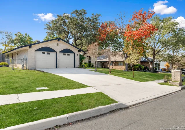 Photo 3 of Sale Pending at 1510 Periwinkle St, San Antonio, TX 78232 | MLS# 1929084 | Listing updated on 2026-02-10