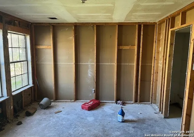 Photo 3 of Single family home for sale at 841 Garden Meadow, Universal City, TX 78148 | MLS# 1929102 | Listing updated on 2026-01-12