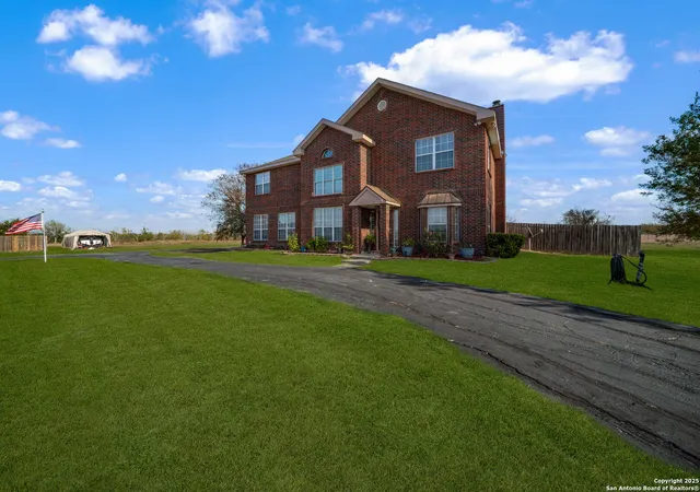 Photo 3 of Sale Pending at 11409 Ware Seguin, Schertz, TX 78154 | MLS# 1929128 | Listing updated on 2026-04-24