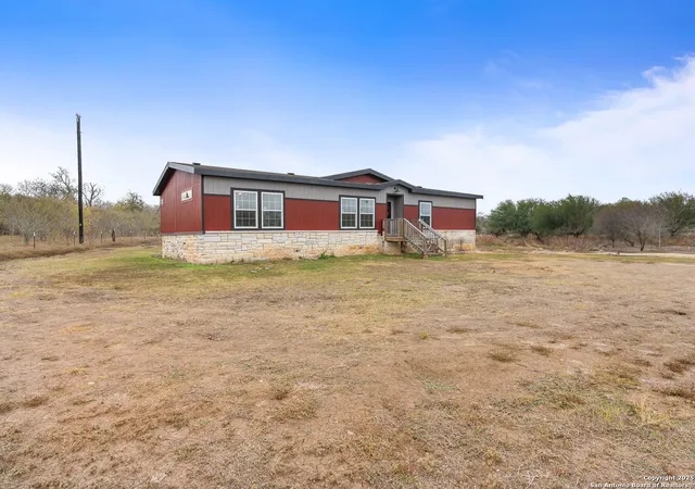 5th image of 3809 Callihan, Luling, TX 78648 | MLS# 1929147