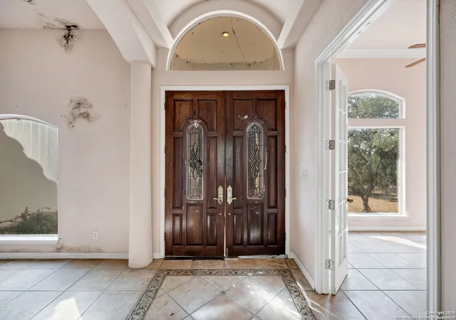 Photo 4 of Sale Pending at 3349 Eva Jane, San Antonio, TX 78261 | MLS# 1929220 | Listing updated on 2025-12-29