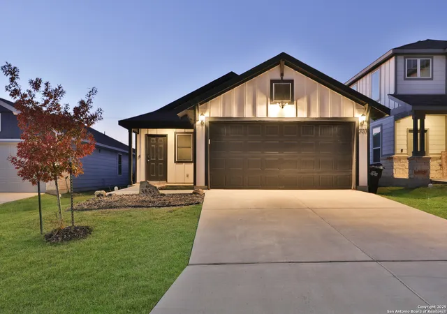 Photo 2 of Sale Pending at 3133 Wild Iris, New Braunfels, TX 78130 | MLS# 1929230 | Listing updated on 2026-05-14