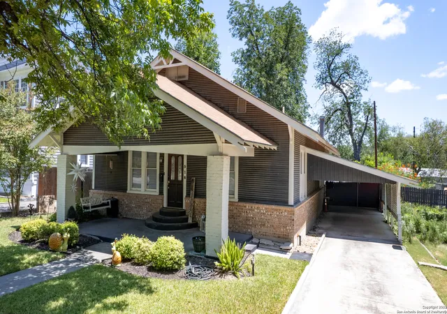Photo 2 of Single family home for sale at 518 N Getty, Uvalde, TX 78801 | MLS# 1929241 | Listing updated on 2026-03-16