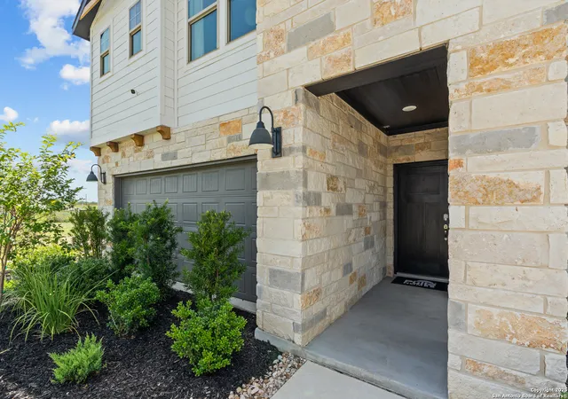 2nd image of 502 Nightingale Avenue, Marion, TX 78124 | MLS# 1929245