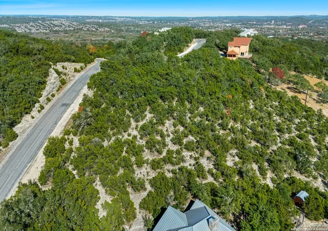 Photo 4 of Sale Pending at 23625 Up Mountain Trl, San Antonio, TX 78255 | MLS# 1929290 | Listing updated on 2026-03-10
