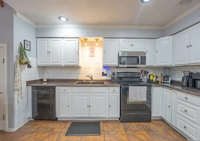 Photo 3 of Condo for sale at 10527 Perrin Beitel #B204, San Antonio, TX 78217 | MLS# 1929296 | Listing updated on 2026-09-07