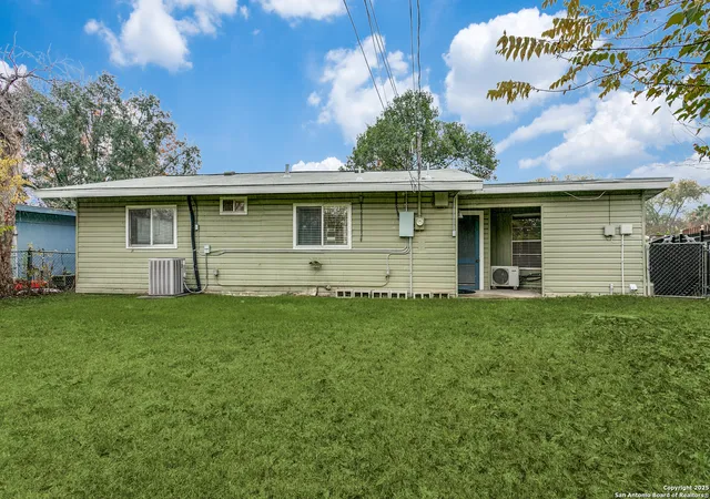 13th image of 235 Saratoga Dr, San Antonio, TX 78213 | MLS# 1929297