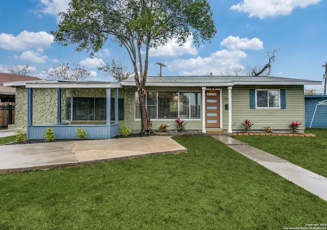 2nd image of 235 Saratoga Dr, San Antonio, TX 78213 | MLS# 1929297