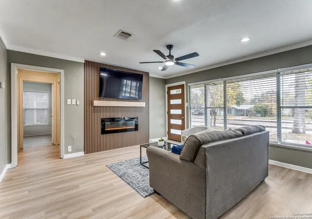 4th image of 235 Saratoga Dr, San Antonio, TX 78213 | MLS# 1929297