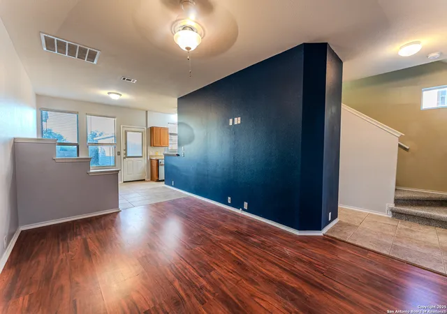 4th image of 10311 Lateleaf Oak, San Antonio, TX 78223 | MLS# 1929342