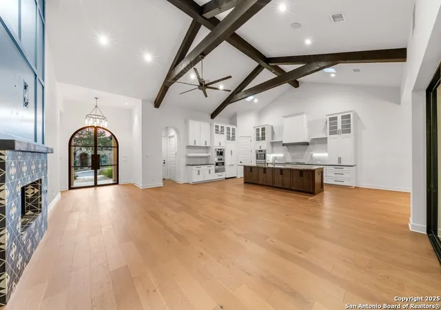 Photo 4 of Sale Pending at 7107 Bella Blf, San Antonio, TX 78256 | MLS# 1929471 | Listing updated on 2026-02-02