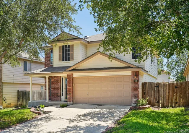 Photo 2 of Sale Pending at 614 Granite Cliff, San Antonio, TX 78251 | MLS# 1929497 | Listing updated on 2026-03-14