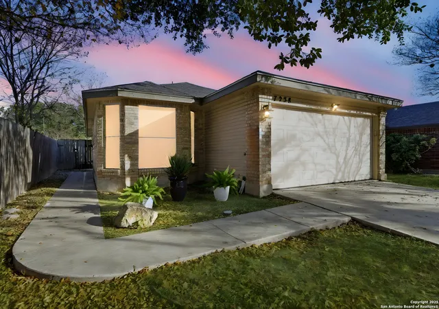 Photo 2 of Sale Pending at 7258 Burns Way, San Antonio, TX 78250 | MLS# 1929516 | Listing updated on 2026-02-10