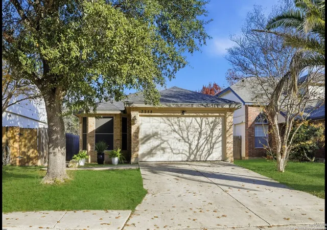 Photo 3 of Sale Pending at 7258 Burns Way, San Antonio, TX 78250 | MLS# 1929516 | Listing updated on 2026-02-10