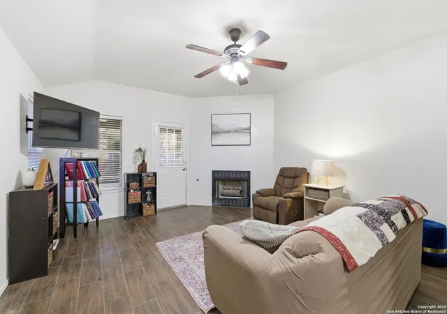 Photo 4 of Sale Pending at 7258 Burns Way, San Antonio, TX 78250 | MLS# 1929516 | Listing updated on 2026-02-10