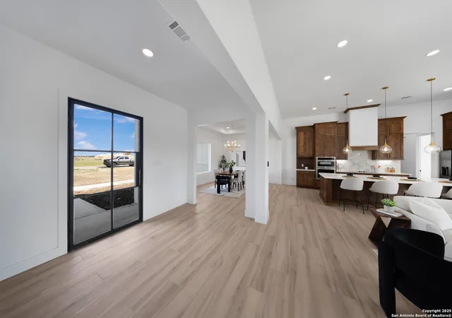 4th image of 222 Double Creek Loop, Seguin, TX 78155 | MLS# 1929537