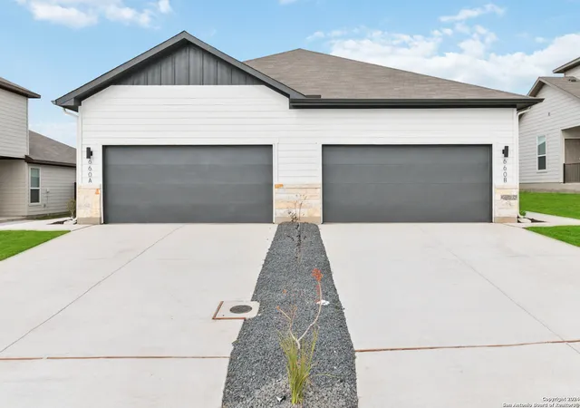 2nd image of 422 426 Nespral, San Antonio, TX 78253 | MLS# 1929550