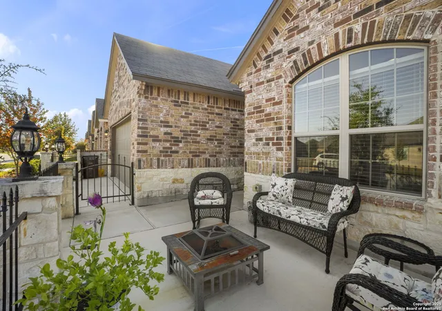 Photo 4 of Single family home for sale at 9407 Sundrop Valley, San Antonio, TX 78254 | MLS# 1929551 | Listing updated on 2026-03-15