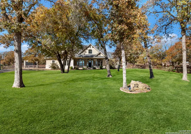 Photo 3 of Single family home for sale at 112 Elk, La Vernia, TX 78121 | MLS# 1929552 | Listing updated on 2026-01-13