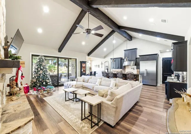 Photo 4 of Sale Pending at 6 Sendero Pt, Boerne, TX 78015 | MLS# 1929572 | Listing updated on 2026-01-08