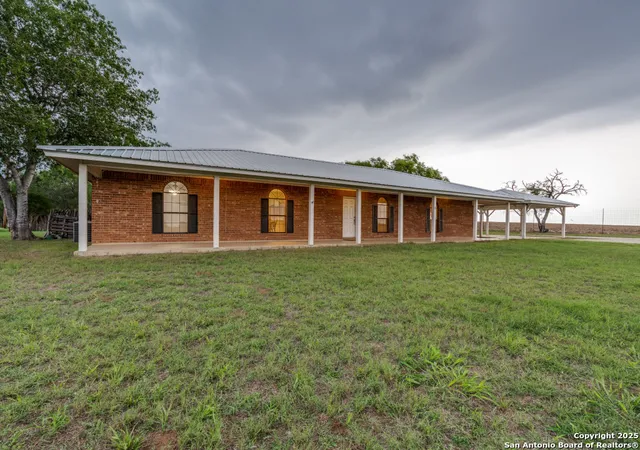 Homes for sale in Pleasanton, TX | 315 Simon, Pleasanton, TX 78064 | MLS# 1929661