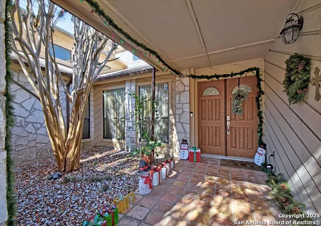 Photo 3 of Sale Pending at 3335 Trailway Park, San Antonio, TX 78247 | MLS# 1929662 | Listing updated on 2026-01-20
