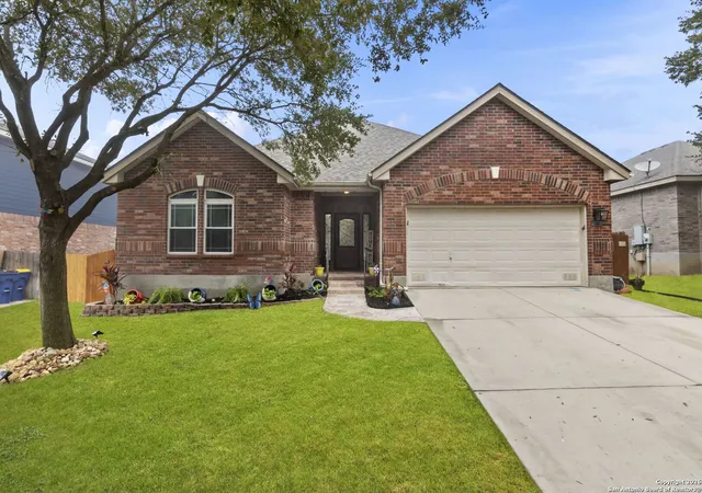 Photo 3 of Sale Pending at 162 Blue Sage, Cibolo, TX 78108 | MLS# 1929720 | Listing updated on 2026-01-24
