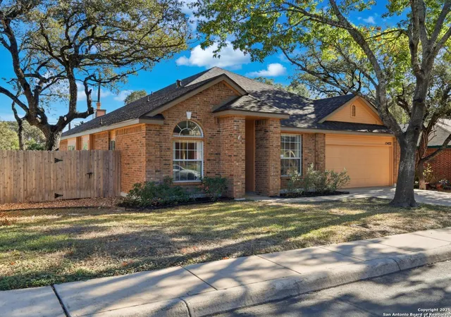Photo 3 of Sale Pending at 15422 Kid Run, San Antonio, TX 78232 | MLS# 1929785 | Listing updated on 2026-01-16