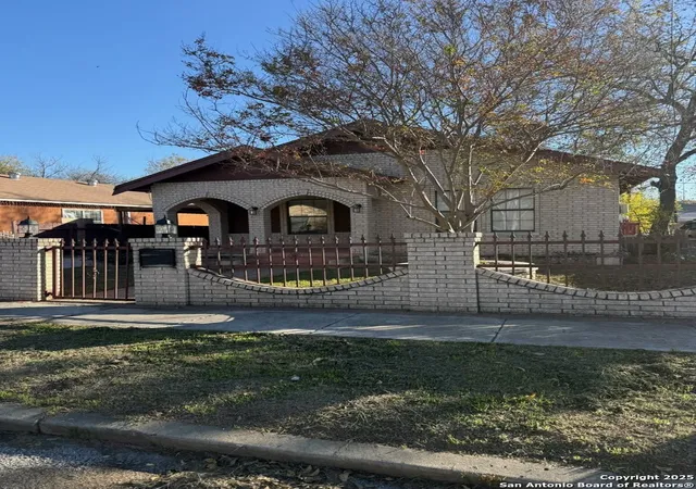 2nd image of 416 Buckingham Ave, San Antonio, TX 78210 | MLS# 1929788