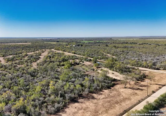 4th image of 0 County Road 733, Moore, TX 78057 | MLS# 1929863