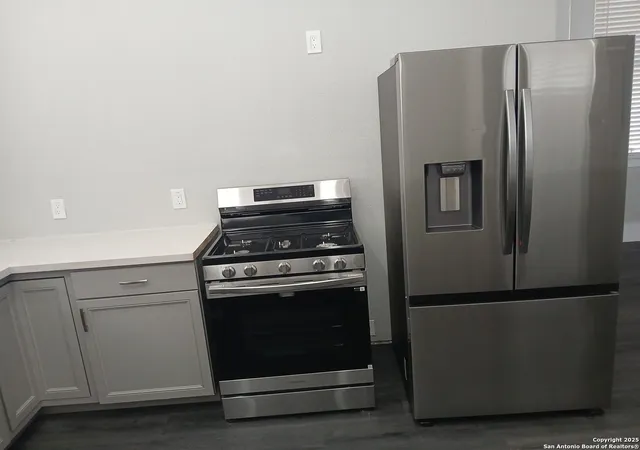 11th image of 3520 Avenue K, Galveston, TX 77550 | MLS# 1929913
