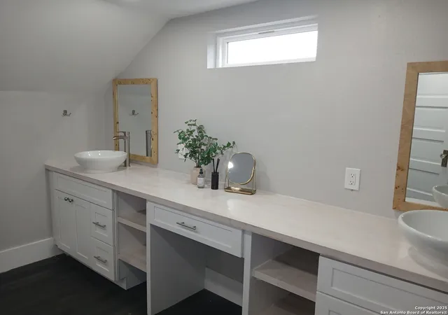 3rd image of 3520 Avenue K, Galveston, TX 77550 | MLS# 1929913