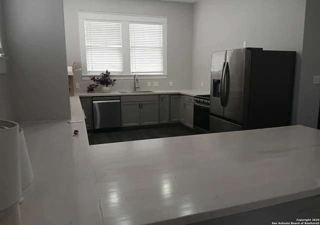 5th image of 3520 Avenue K, Galveston, TX 77550 | MLS# 1929913