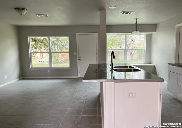 5th image of 5111 Big Fawn, San Antonio, TX 78242 | MLS# 1929935
