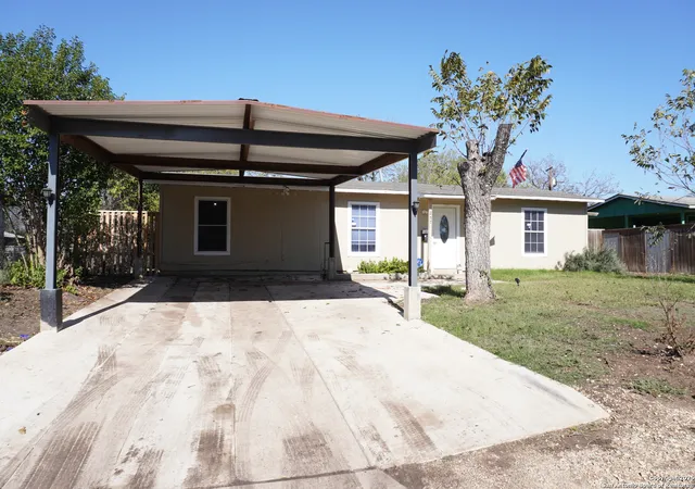 Photo 1 of Sale Pending at 257 Longview Dr, San Antonio, TX 78220 | MLS# 1929990 | Listing updated on 2026-01-08