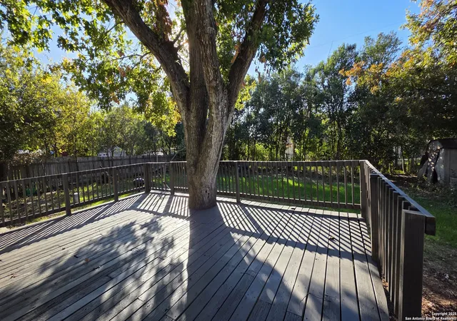 Photo 2 of Sale Pending at 6320 Fox Run, San Antonio, TX 78233 | MLS# 1930008 | Listing updated on 2026-01-26