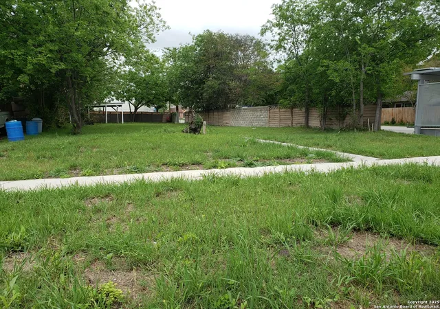 Land for sale at 1701 W Summit Ave, San Antonio, TX 78201 | MLS# 1930113