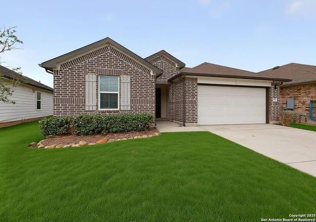 Photo 3 of Sale Pending at 941 Armadillo, Seguin, TX 78155 | MLS# 1930116 | Listing updated on 2026-02-06