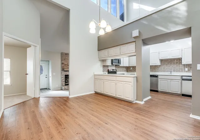 5th image of 11807 Sunburst #403, San Antonio, TX 78230 | MLS# 1930144
