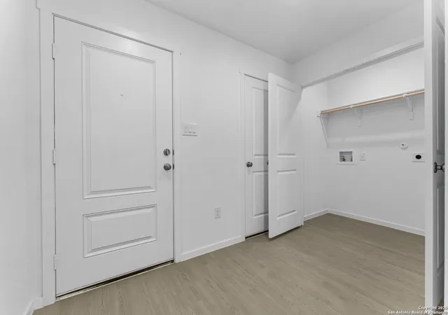 Photo 3 of Sale Pending at 7246 Brownleaf Dr, San Antonio, TX 78227 | MLS# 1930175 | Listing updated on 2026-03-31