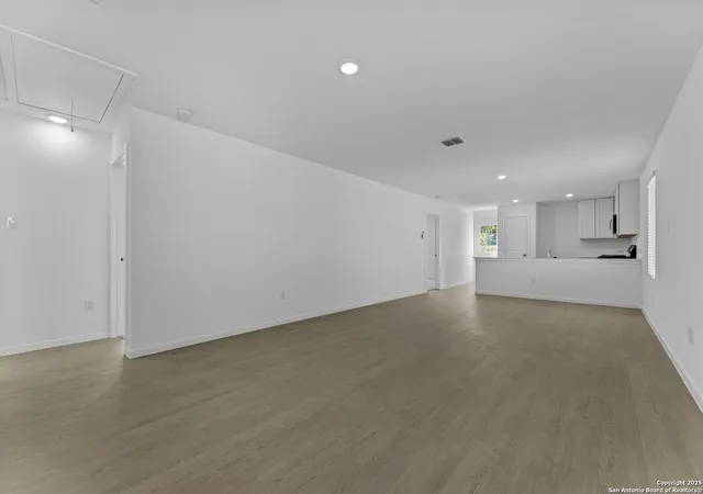 Photo 3 of Sale Pending at 7246 Brownleaf Dr, San Antonio, TX 78227 | MLS# 1930175 | Listing updated on 2026-03-31