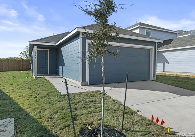 Photo 1 of Sale Pending at 7230 Brownleaf Dr, San Antonio, TX 78227 | MLS# 1930177 | Listing updated on 2026-03-06