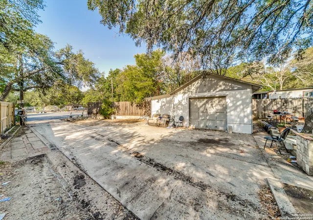 Photo 4 of Manufactured home for sale at 7511 Jamie Wynell Cir, San Antonio, TX 78257 | MLS# 1930187 | Listing updated on 2026-01-06